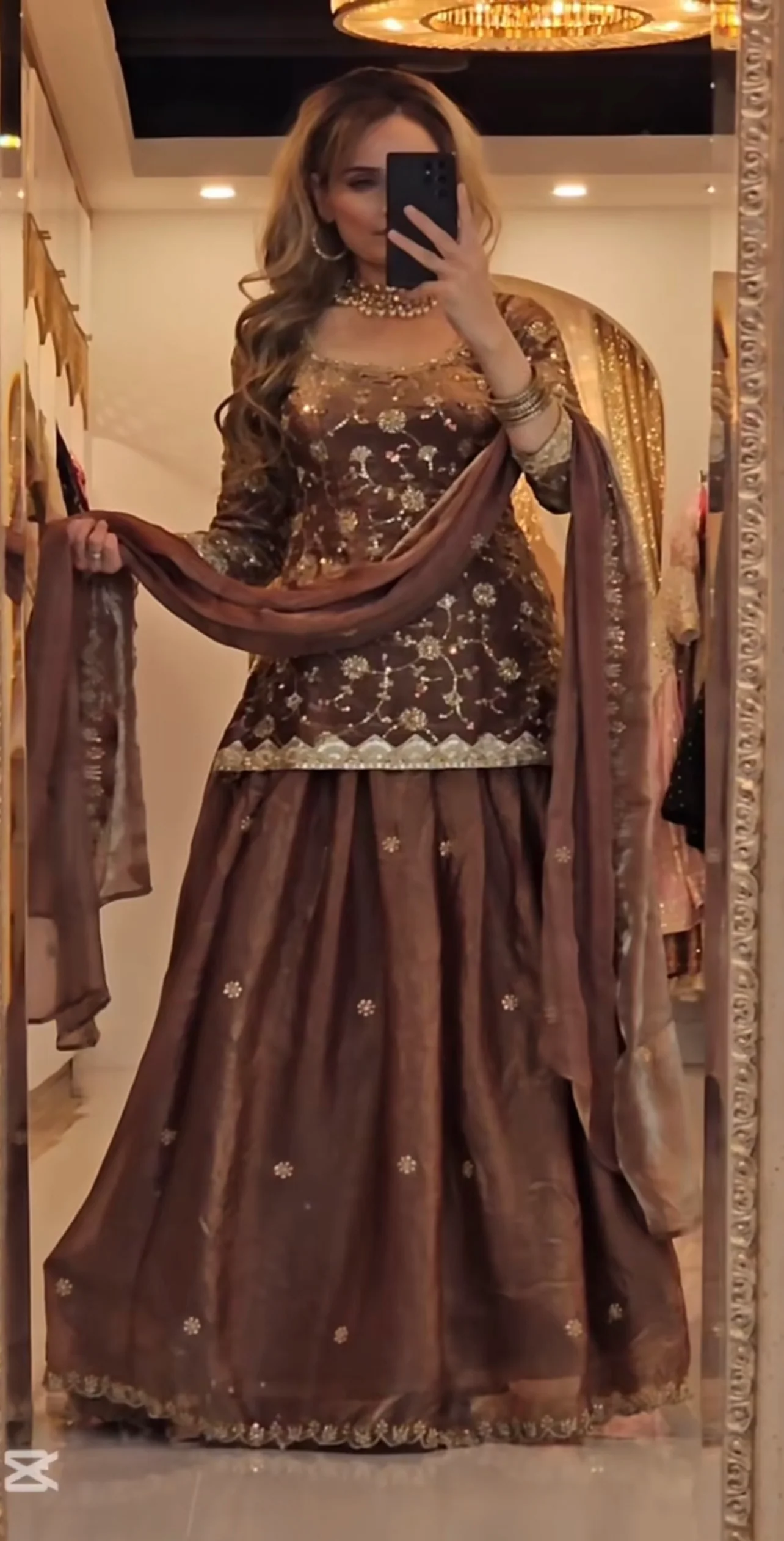 Brown Elegance The Perfect Selfie - Image 4
