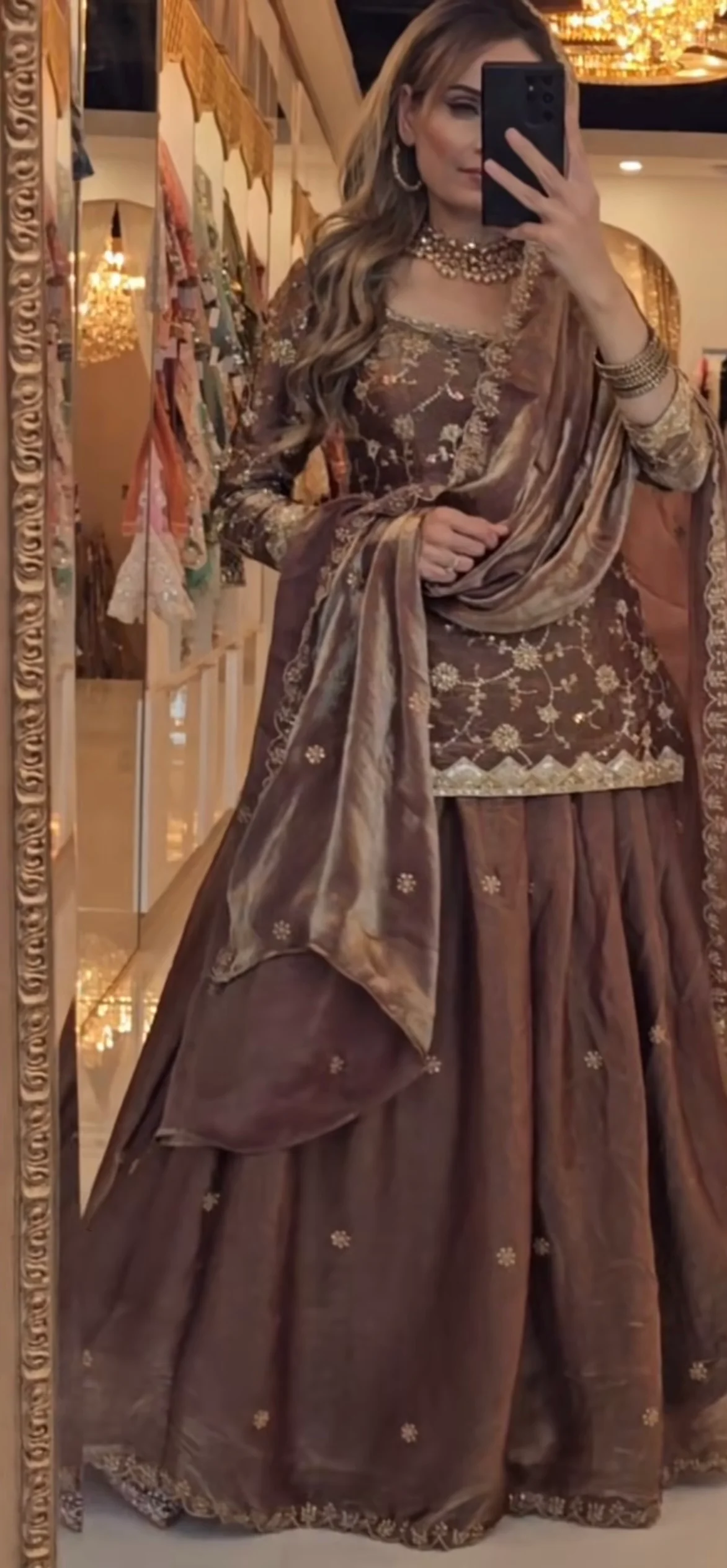 Brown Elegance The Perfect Selfie - Image 5