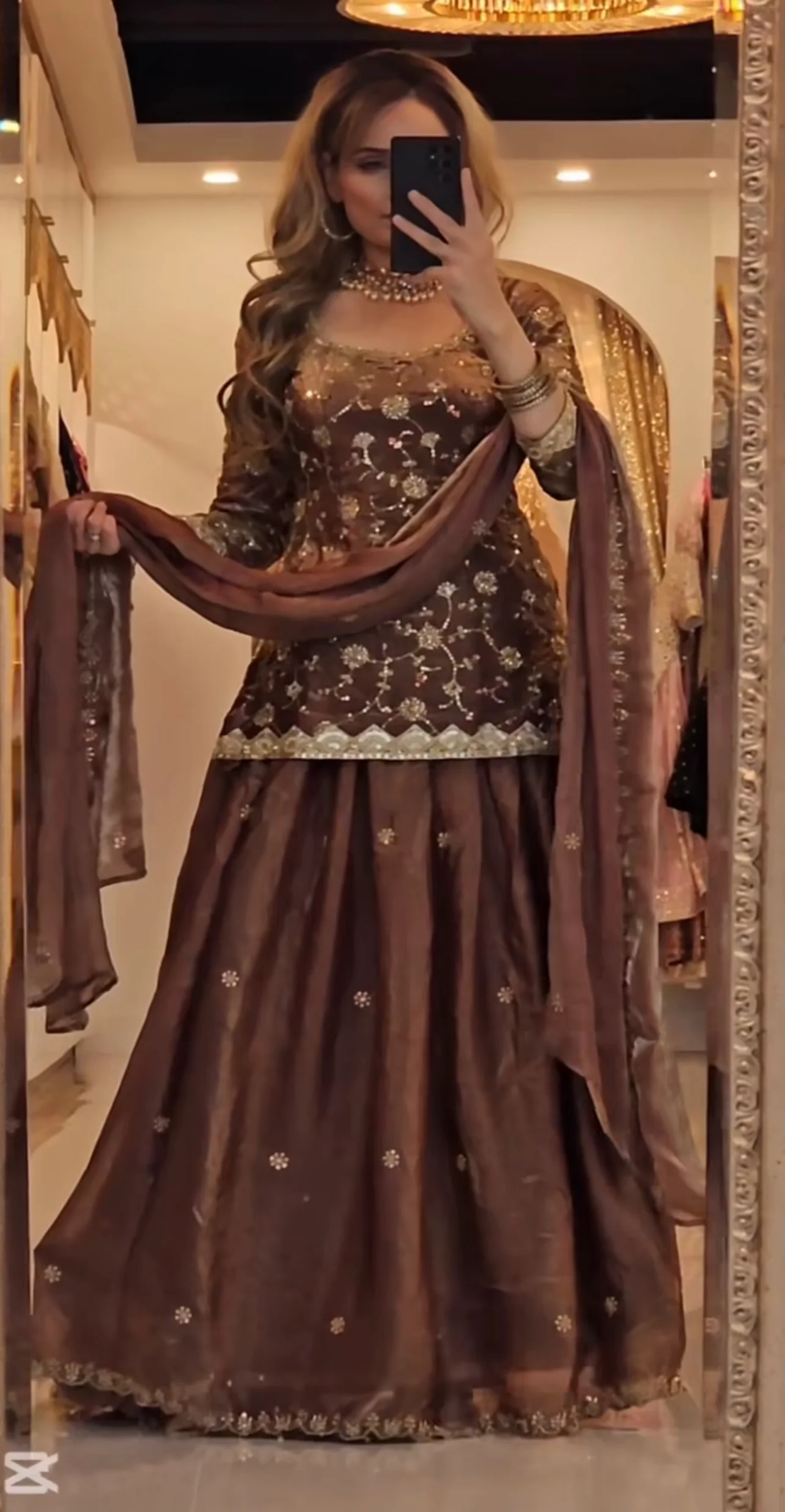 Brown Elegance The Perfect Selfie - Image 6