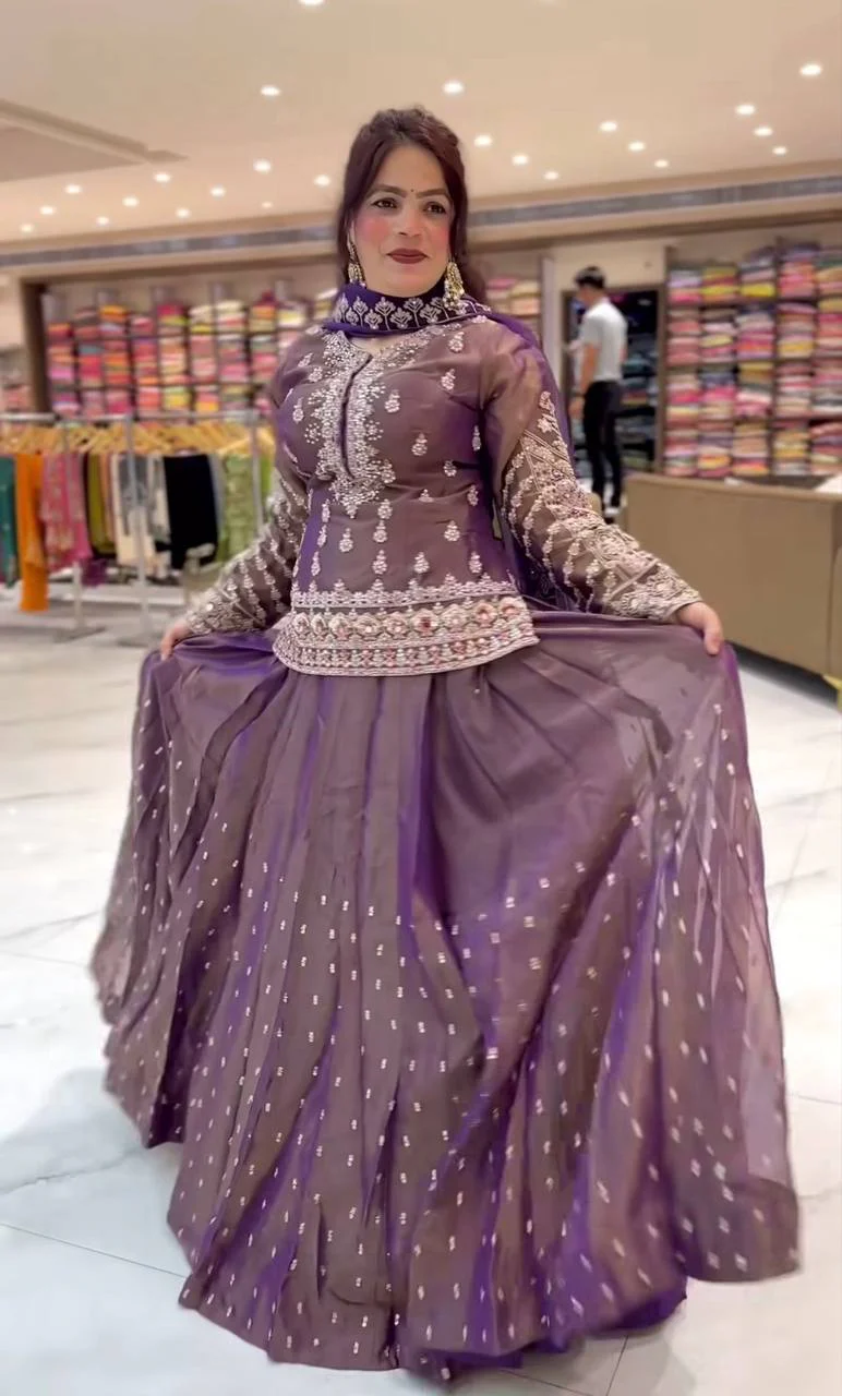 Chic Purple Celebration Attire - Image 5