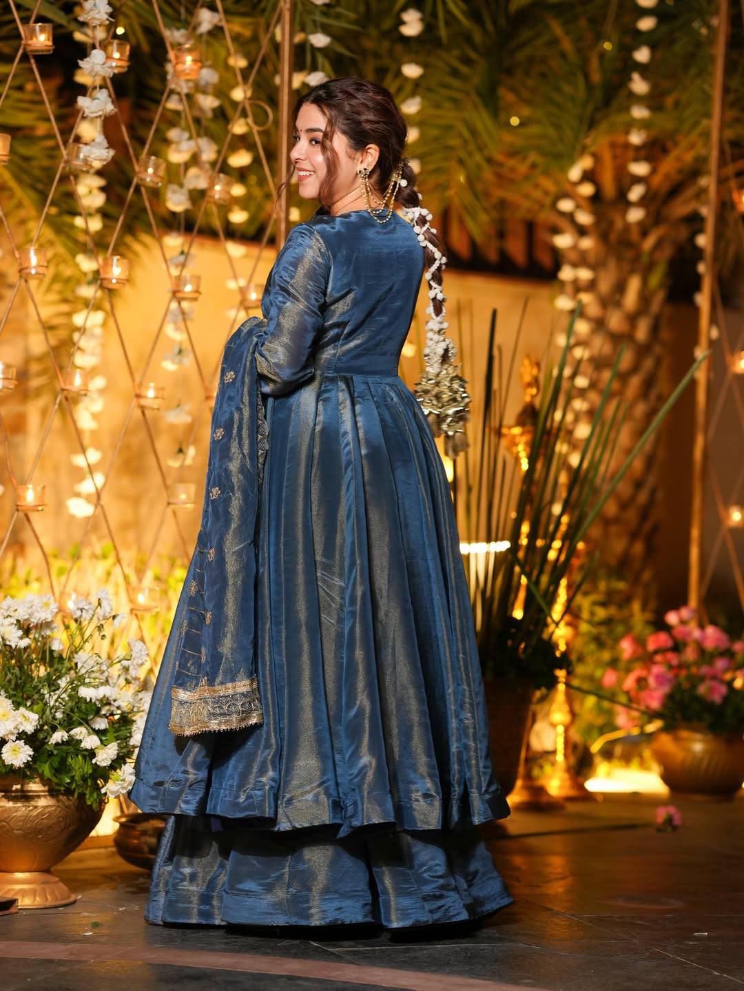 Elegant Blue Charm for Every Occasion - Image 2