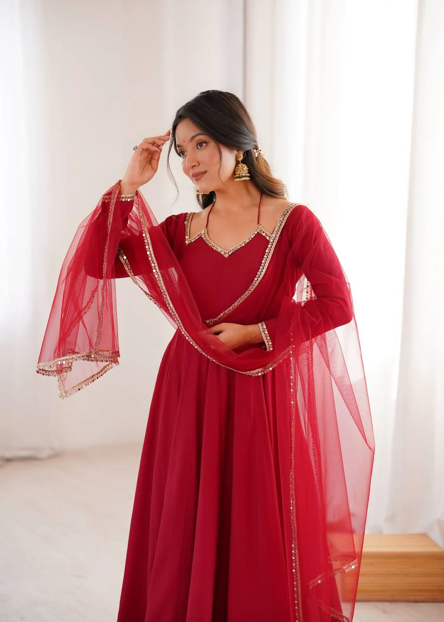 Enchanting Red Dress for Every Occasion - Image 2