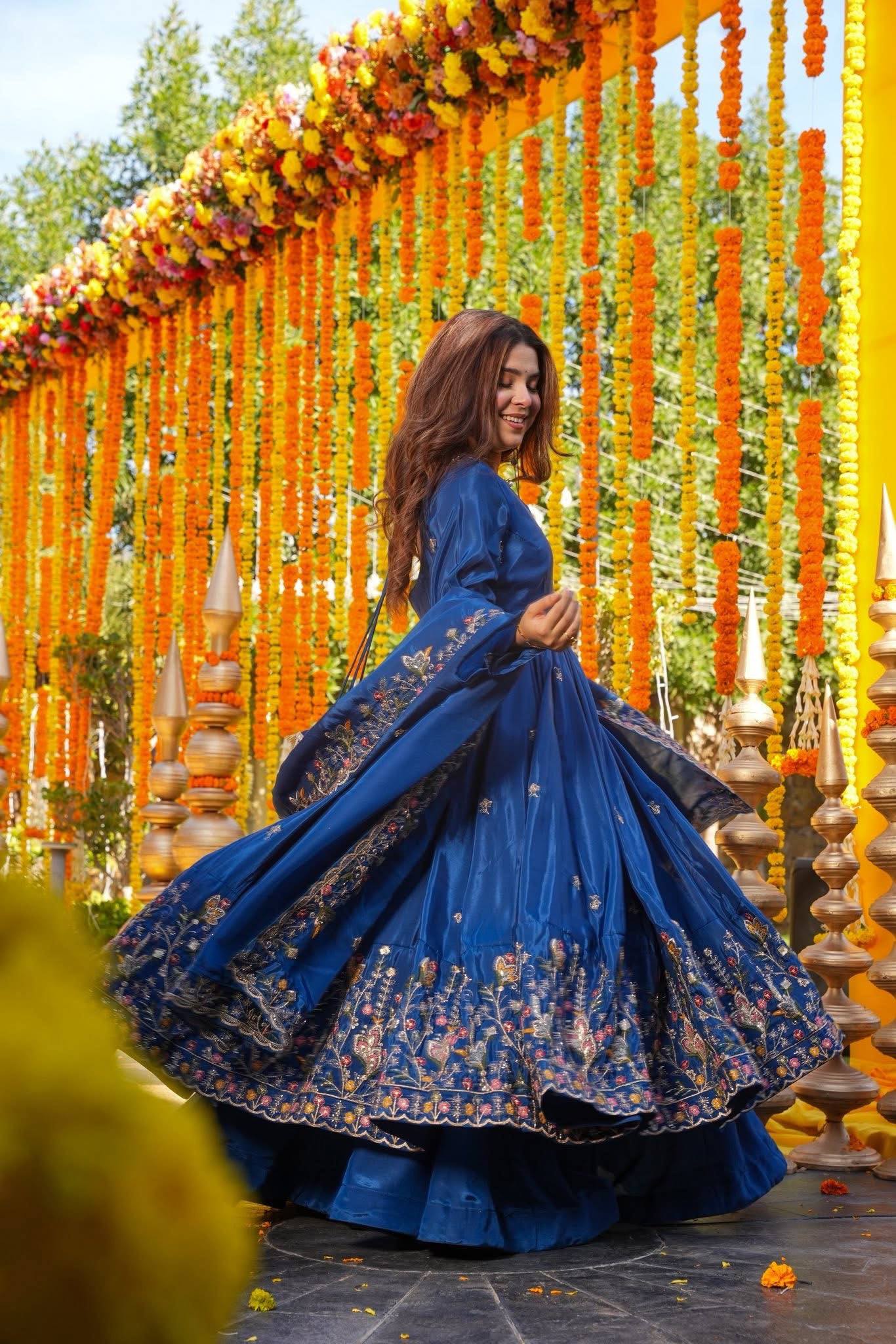 Floral Dreams: A Timeless Ethnic Wear - Image 5