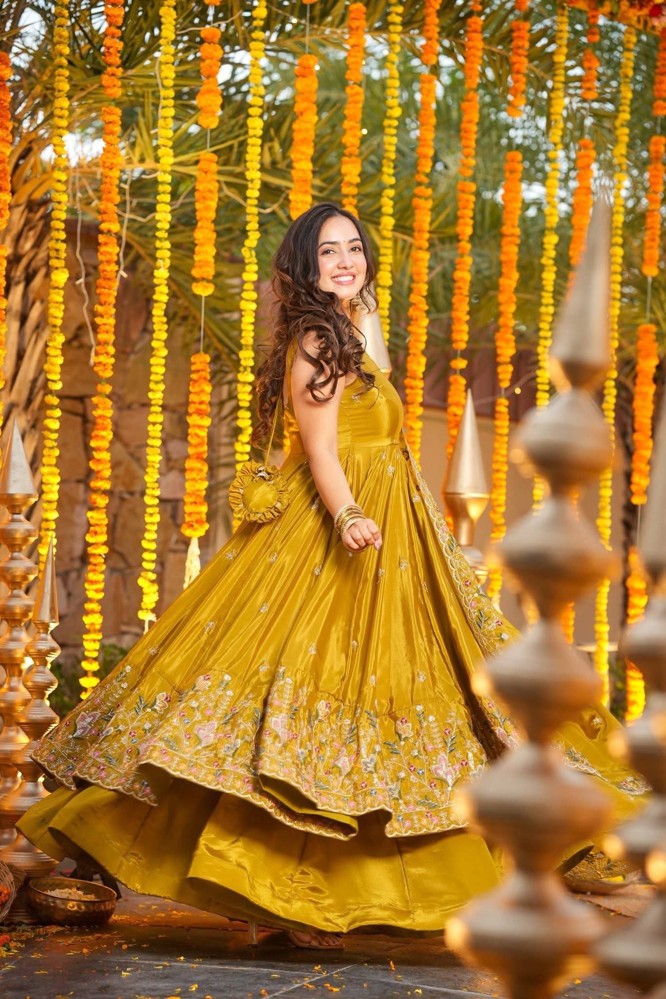 Floral Dreams: A Timeless Ethnic Wear - Image 9