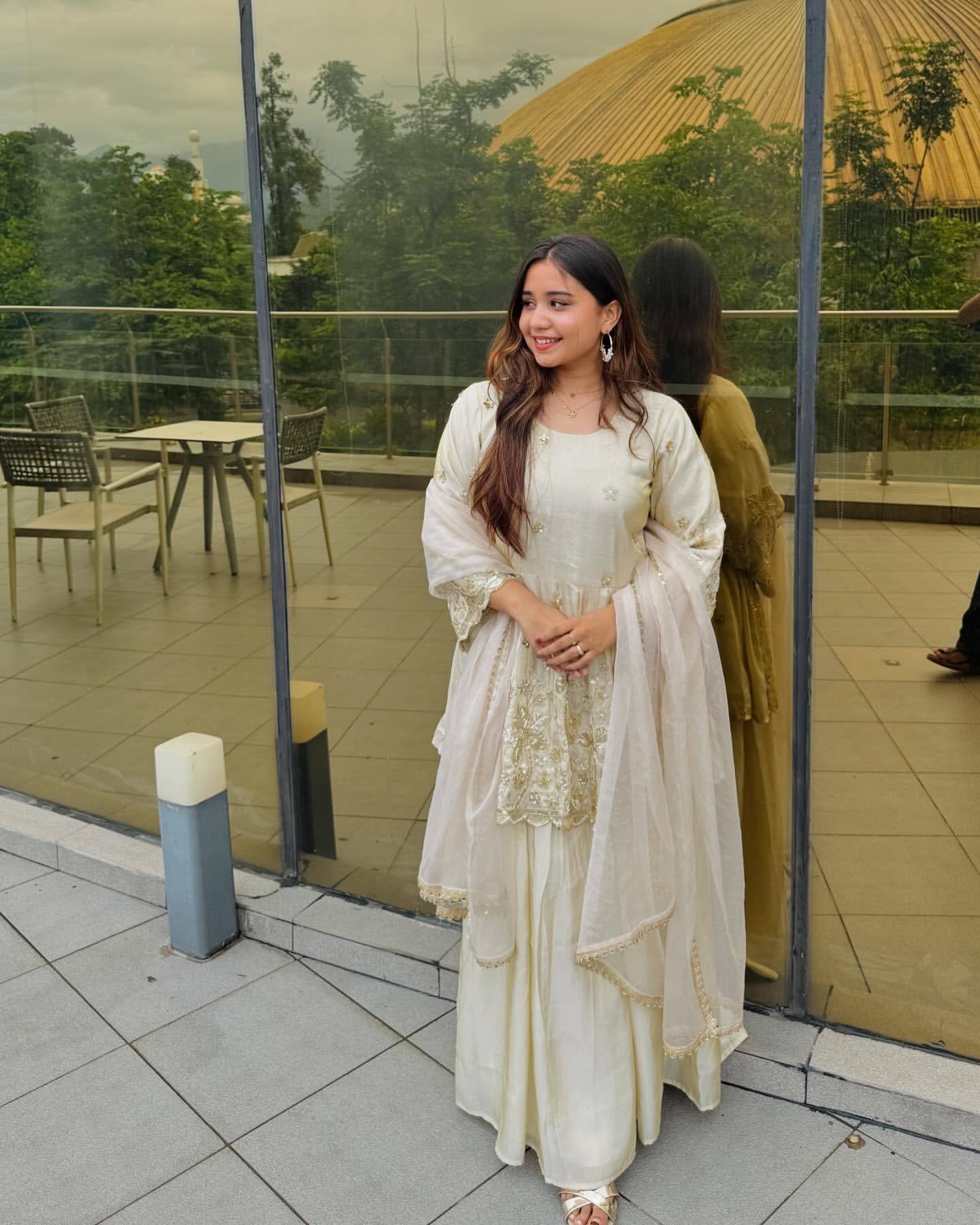 Graceful Threads: Ethnic Fashion Essentials - Image 2