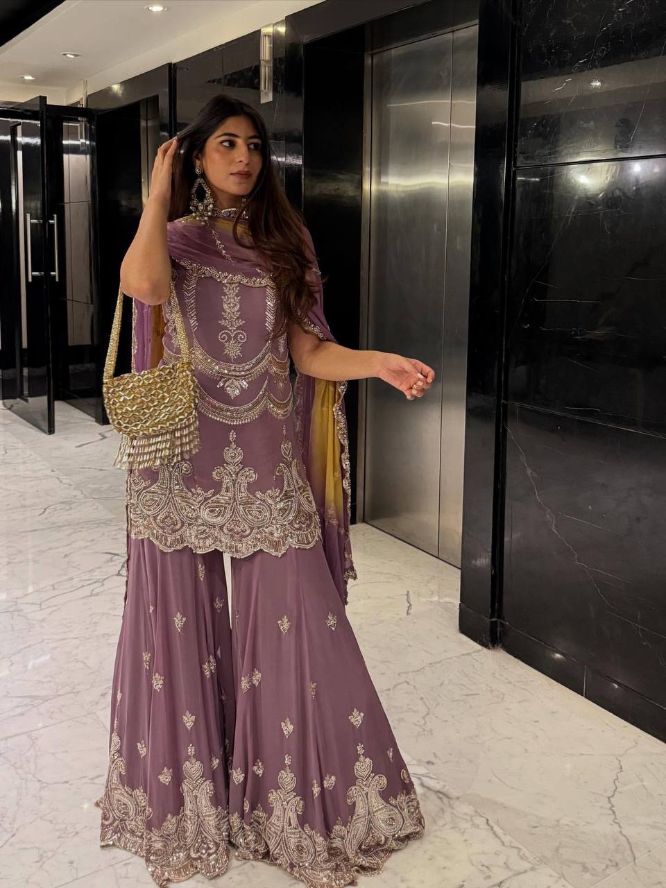 Lavender Charm: Traditional Ethnic Ensemble - Image 3