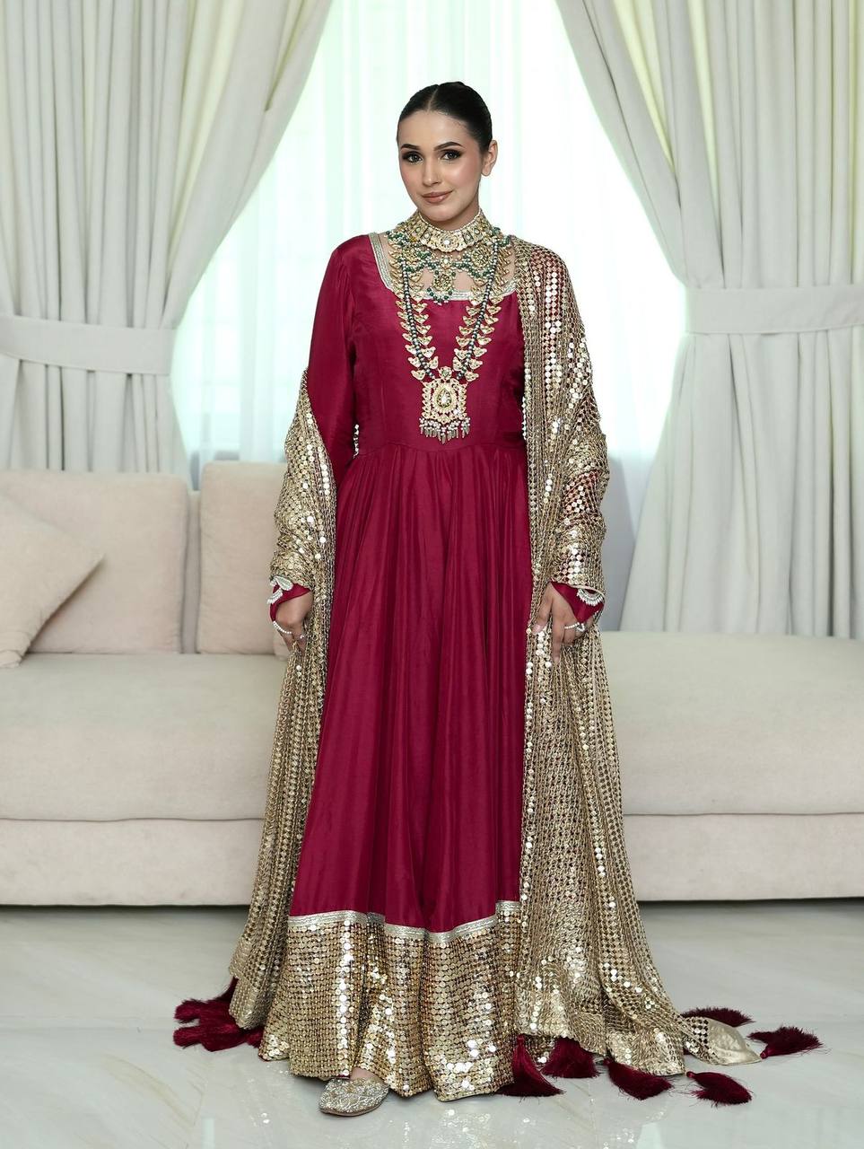 Luxe Layers: A Dance of Rich Colors - Image 3