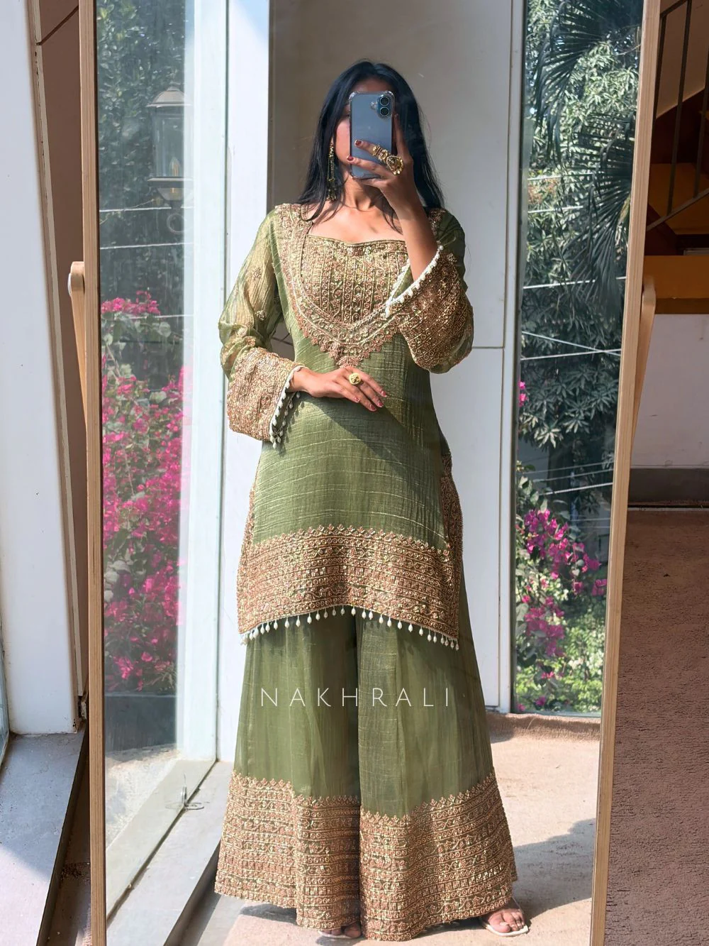 Radiant Attire for Festive Celebrations - Image 7
