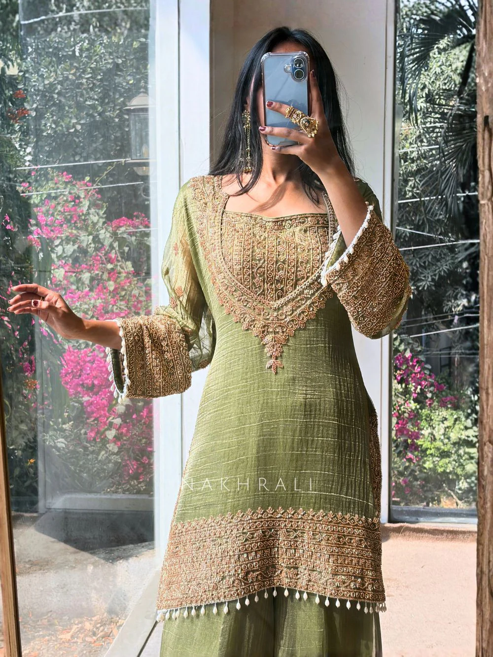 Radiant Attire for Festive Celebrations - Image 8