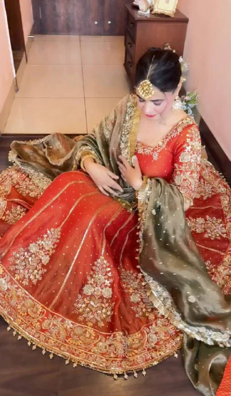 Radiant Beauty for Special Occasions - Image 3