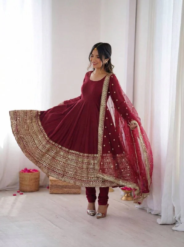 Radiant Charm: A Celebration of Style - Image 5