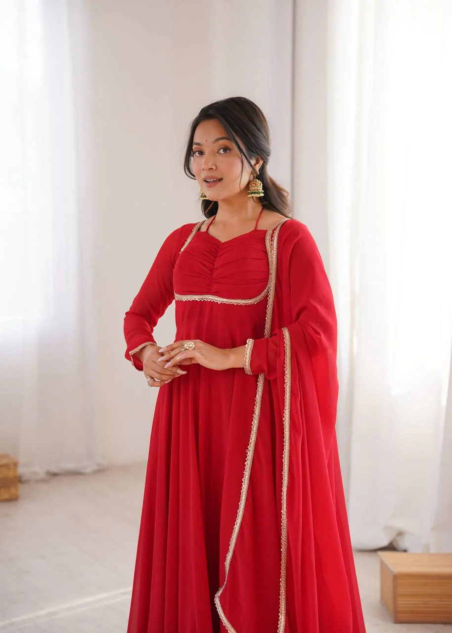 Scarlet Dream Graceful Evening Gown - Image 2