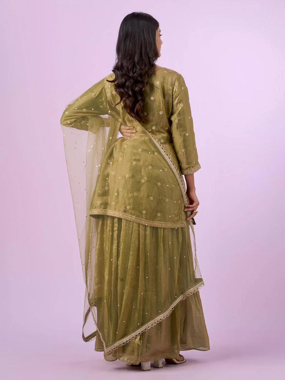 Traditional Elegance with Modern Touch - Image 10
